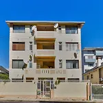 Westminster 2 Bedroom Apartment In Sea Point